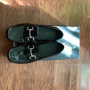 Geox size 8 1/2 black loafer